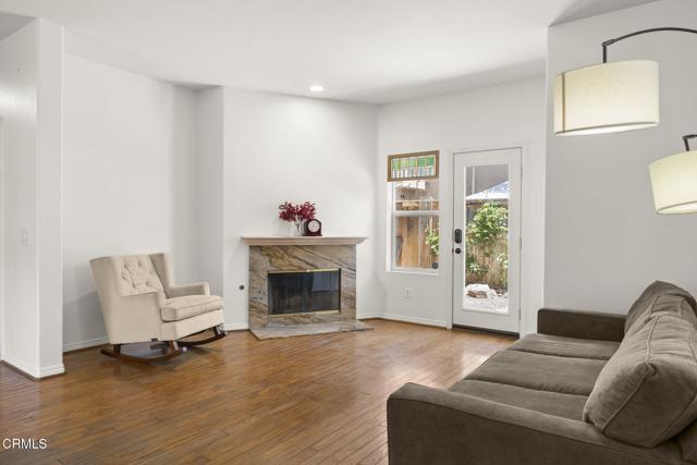 Detail Gallery Image 12 of 47 For 11185 Snapdragon St, Ventura,  CA 93004 - 4 Beds | 3 Baths