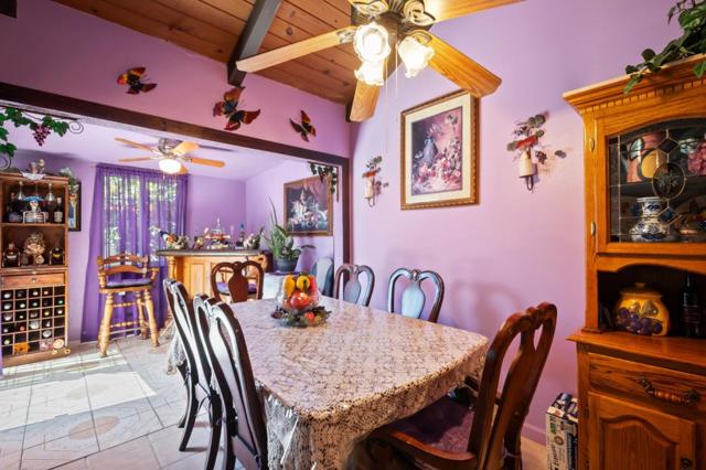 1518 Duran Circle, Salinas CA: https://media.crmls.org/mediaz/00fd2056-0208-4b92-a7e5-aaadafb6300c.jpg