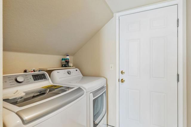 1206 Sycamore Court, Gilroy CA: https://media.crmls.org/mediaz/00fe1939-8586-4d54-b551-12d2e9b06a8d.jpg