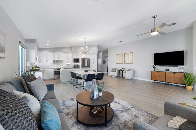 49771 Lincoln Drive, Indio CA: https://media.crmls.org/mediaz/01009f06-2175-4ab2-b31f-e0960ac922a4.jpg