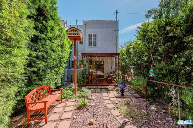 8613 RUGBY Drive photo 6