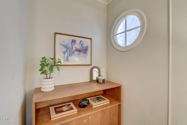 Detail Gallery Image 23 of 37 For 1255 Oak Circle Dr, Glendale,  CA 91208 - 3 Beds | 2 Baths