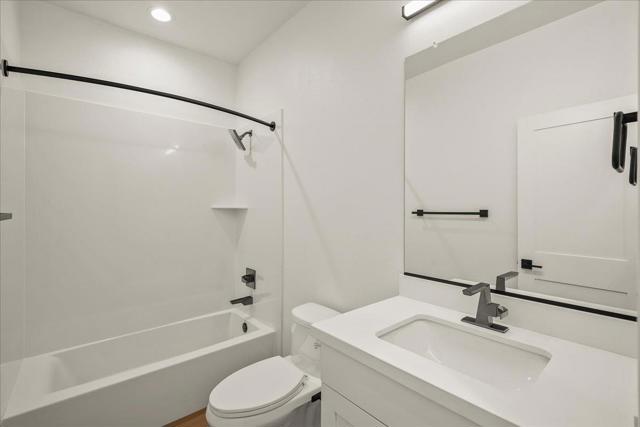 224 Carroll Street, Sunnyvale CA: https://media.crmls.org/mediaz/010207e1-018e-496b-acca-9da420a1dee7.jpg