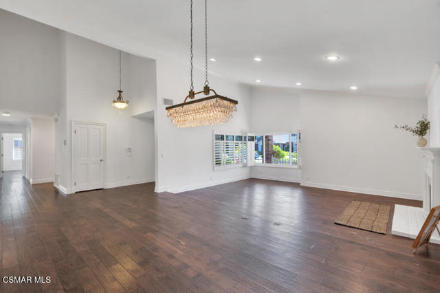 6344 Kerryhill Court, Agoura Hills CA: https://media.crmls.org/mediaz/0102ec8b-7d8a-4b4c-b2b2-fa8c21012bbd.jpg
