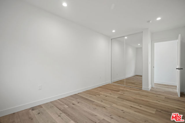 2808 S Cloverdale Avenue, Los Angeles CA: https://media.crmls.org/mediaz/0102f1dc-003b-43d7-b2e5-5bb012d7722a.jpg