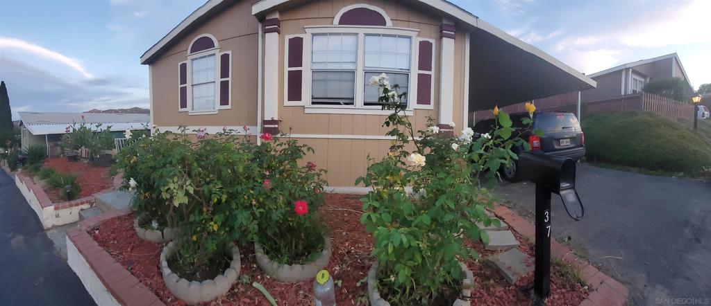 13162 Highway 8 Business SPC 37, El Cajon, CA 91942