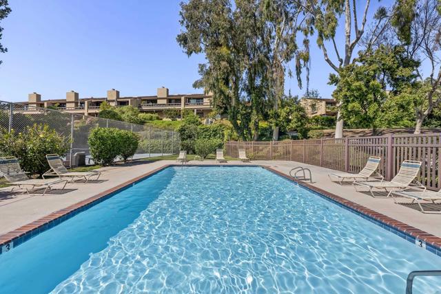 7337 Alicante Road, Carlsbad CA: https://media.crmls.org/mediaz/01039907-b955-41f1-895b-242015766103.jpg