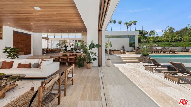 28837 Selfridge Drive, Malibu CA: https://media.crmls.org/mediaz/010475b9-c219-4466-b562-ad9ff6731a1d.jpg