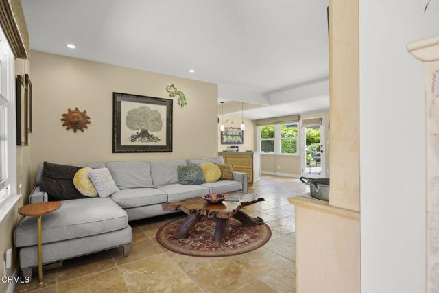 401 S Brent Street, Ventura CA: https://media.crmls.org/mediaz/01049a92-fdb4-4927-ba05-c74da21155f0.jpg