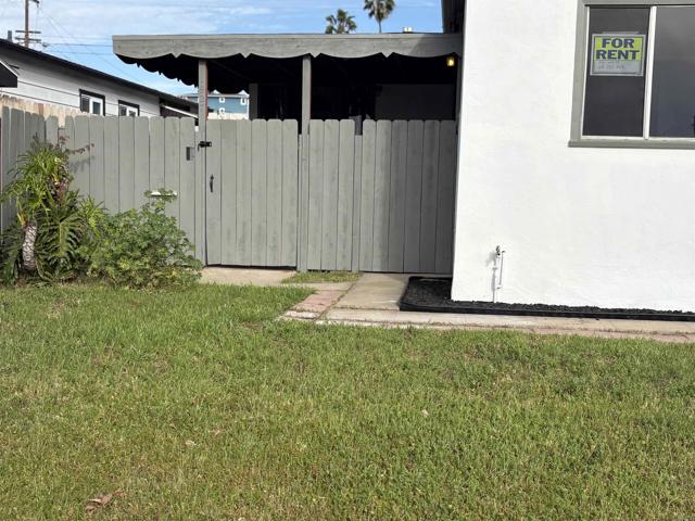 Detail Gallery Image 4 of 17 For 1929 D Ave, National City,  CA 91950 - 1 Beds | 1 Baths