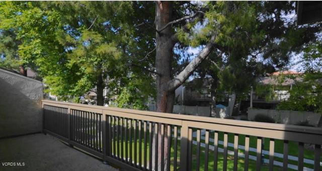 Detail Gallery Image 13 of 25 For 15218 Campus Park Dr #B,  Moorpark,  CA 93021 - 2 Beds | 2 Baths