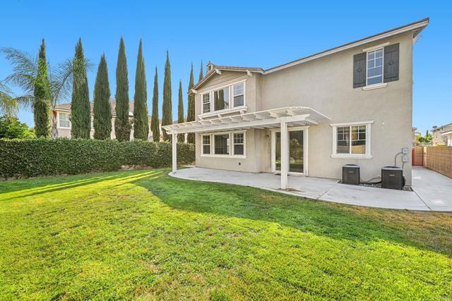 32066 Red Mountain Way, Temecula CA: https://media.crmls.org/mediaz/01054548-c892-4d81-b48b-a5a053e788b7.jpg