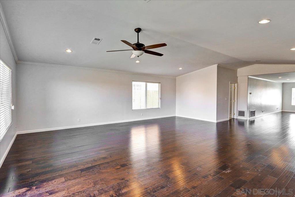 10442 Glenellen Ave - photo 7