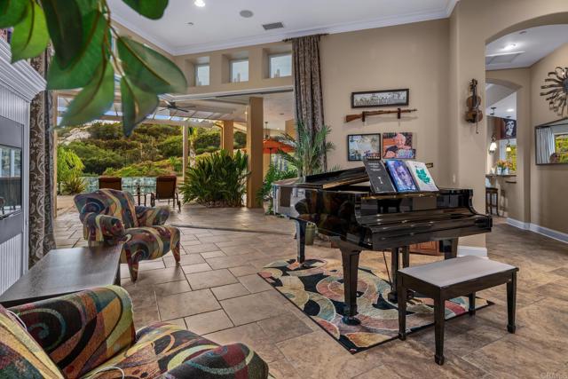 2772 Firebrand Drive, Alpine CA: https://media.crmls.org/mediaz/0105f479-0edf-426f-9714-61044dfdd19c.jpg