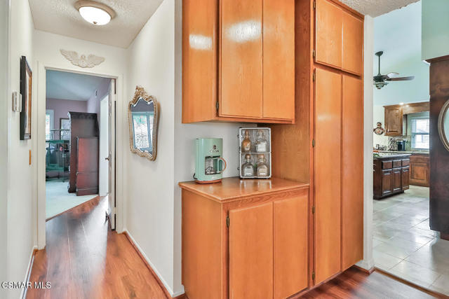 3616 Pebble Place, Newbury Park CA: https://media.crmls.org/mediaz/01073729-fd54-4f42-b087-5c05e1e87d42.jpg