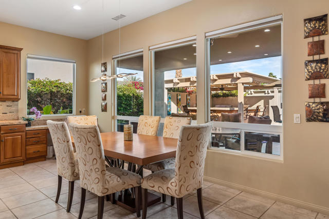 36296 Chagall Court, Cathedral City CA: https://media.crmls.org/mediaz/01075612-58aa-4dd6-9b9c-0568536a532e.jpg
