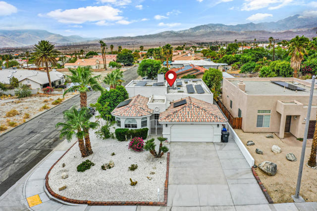 10341 Palm Drive, Desert Hot Springs CA: https://media.crmls.org/mediaz/0107b678-62bd-4818-8e87-df09030163df.jpg