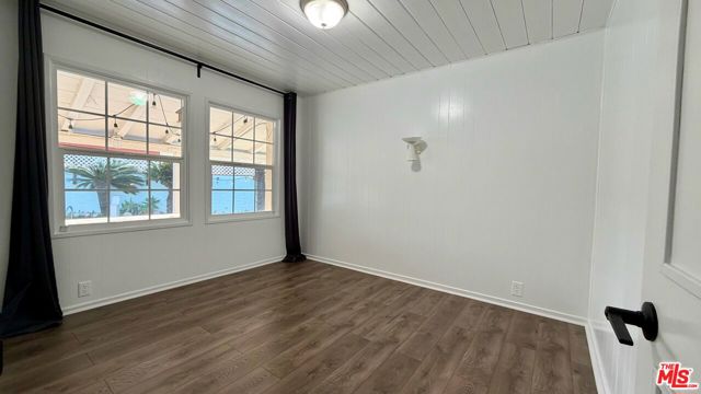 6257 Alcove Avenue, North Hollywood CA: https://media.crmls.org/mediaz/01081e45-08ae-4376-aca8-a9064fc1e4e8.jpg