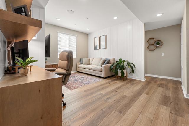 Detail Gallery Image 26 of 44 For 13085 Olympus Cir #1,  Poway,  CA 92064 - 3 Beds | 2/1 Baths