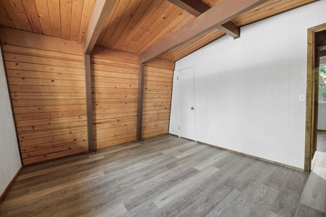 2063 10th Lane, Big Bear CA: https://media.crmls.org/mediaz/010887e5-d0c2-4e0e-a065-6212e4f4c619.jpg