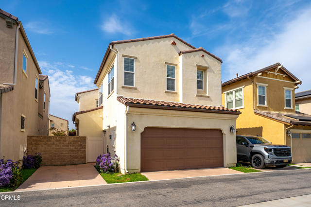174 Stage Trail Road, Camarillo CA: https://media.crmls.org/mediaz/01089012-a4b6-4603-9d60-2f95e99c9468.jpg