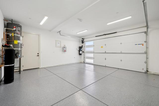 585 Cherry Avenue, Los Altos CA: https://media.crmls.org/mediaz/010932db-3f2f-4bf5-8aed-ba00c0ade551.jpg