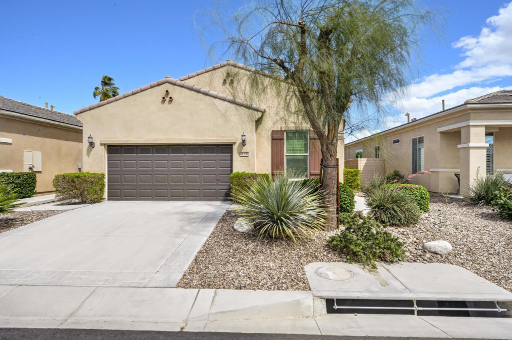 41530 Calle Pueblo