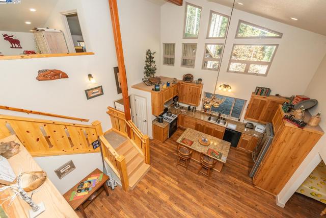 851 Mountain Aire Lane, Trinity Center CA: https://media.crmls.org/mediaz/010ad2f4-04af-4c51-926d-71bb8a7a9ff1.jpg