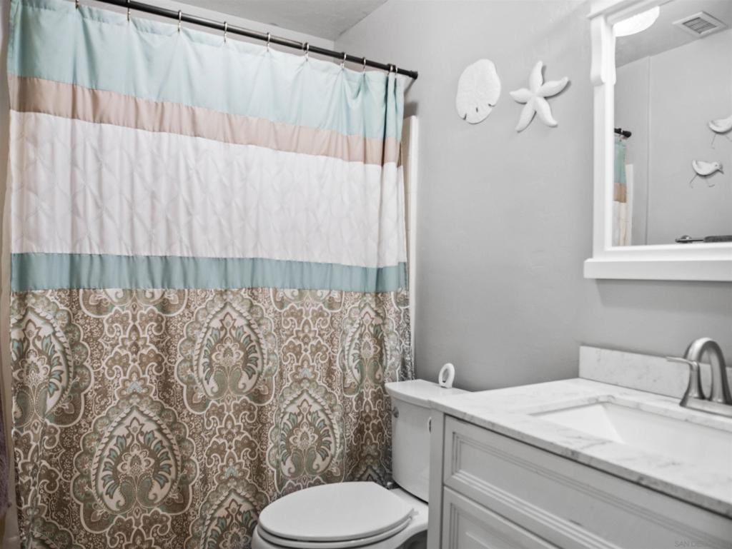 https://media.crmls.org/mediaz/010bc8af-06a4-4ada-8421-805ee325fc73.jpg?preset=X-Large
