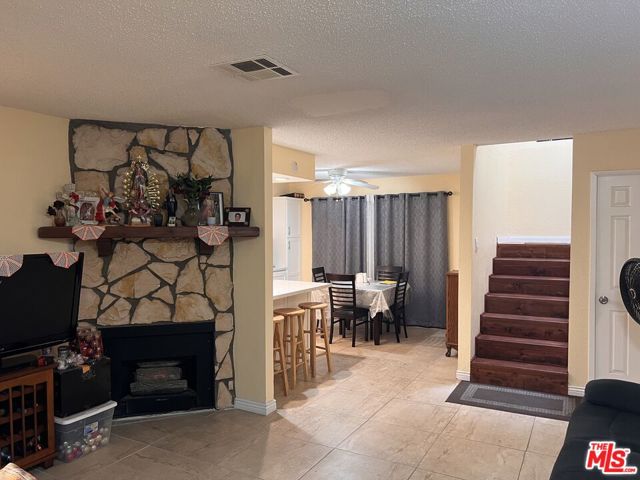 4345 W 154th Street, Lawndale CA: https://media.crmls.org/mediaz/010e6ce2-faa6-47e7-9655-06fec51d46d9.jpg