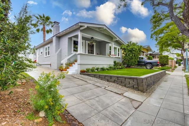 1914 1916 Fern Street, San Diego CA: https://media.crmls.org/mediaz/010f7e42-5dde-4819-9a7f-9b0243a40b41.jpg