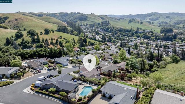 3608 VICTOR ST., Pinole CA: https://media.crmls.org/mediaz/01103bba-408c-4d37-a674-f44ccc0f220c.jpg