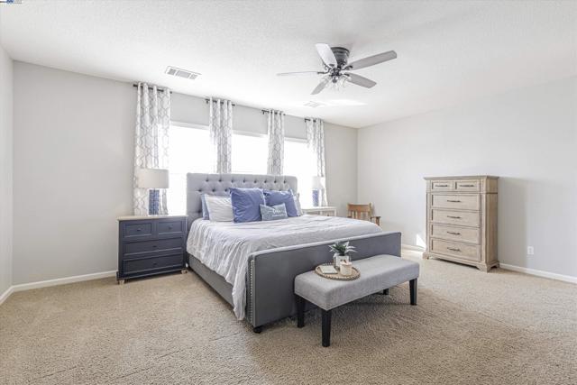 Image 33 of 53 For 4003 Blacksmith Cir