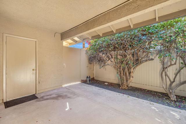 74370 Primrose Drive, Palm Desert CA: https://media.crmls.org/mediaz/0110ca96-a062-46e2-8d18-8cc39d449cb2.jpg