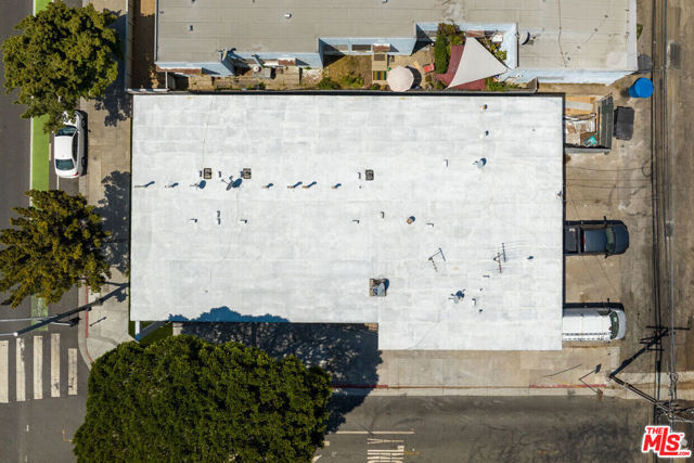 Image 12 of 23 For 2626 Cloverfield Boulevard