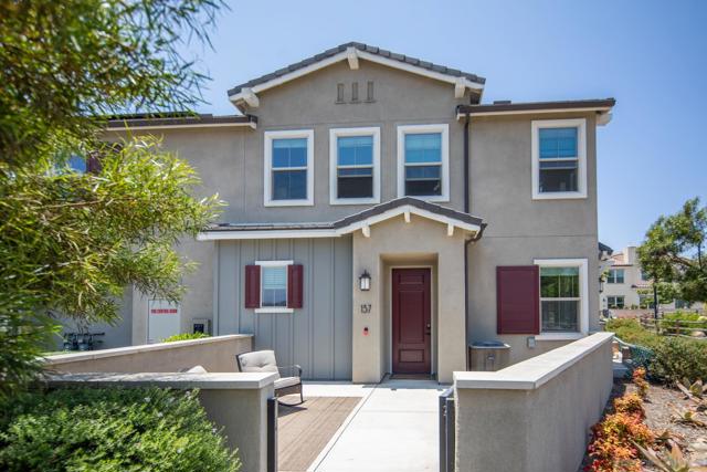 1257 Calle Datura, Chula Vista CA: https://media.crmls.org/mediaz/0112f95a-f838-47e1-a828-766d6fa648c8.jpg