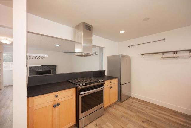 1161 Tamarind Street, Montara CA: https://media.crmls.org/mediaz/01141e11-0ef4-4dd7-86df-ef43556bf4ac.jpg
