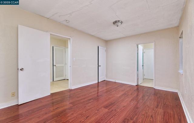 712 Springs Rd, Vallejo CA: https://media.crmls.org/mediaz/0114f0bb-d17e-4cc8-88d1-3272cc72aa5f.jpg