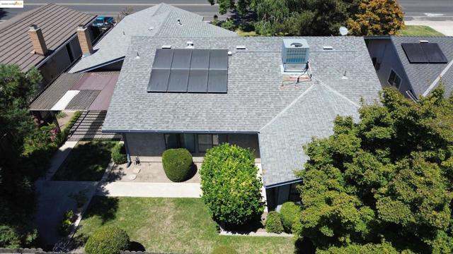 3124 Estate Dr, Stockton CA: https://media.crmls.org/mediaz/0115dd76-2cdf-4497-9dd3-8ea52aaf0c88.jpg