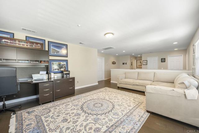 Detail Gallery Image 27 of 41 For 9815 Fox Valley Way, San Diego,  CA 92127 - 4 Beds | 3 Baths