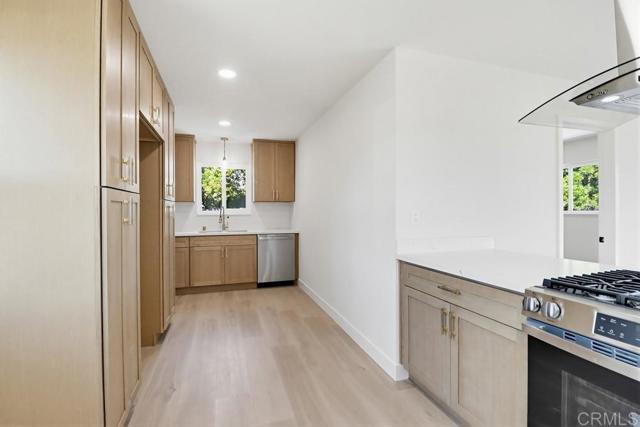 Detail Gallery Image 15 of 46 For 351 Ridgecrest Dr, San Diego,  CA 92114 - 3 Beds | 2 Baths