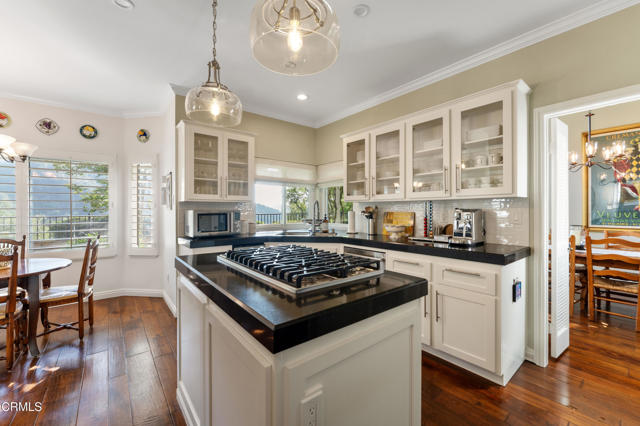 Detail Gallery Image 25 of 72 For 3153 Dragonfly St, Glendale,  CA 91206 - 4 Beds | 3 Baths