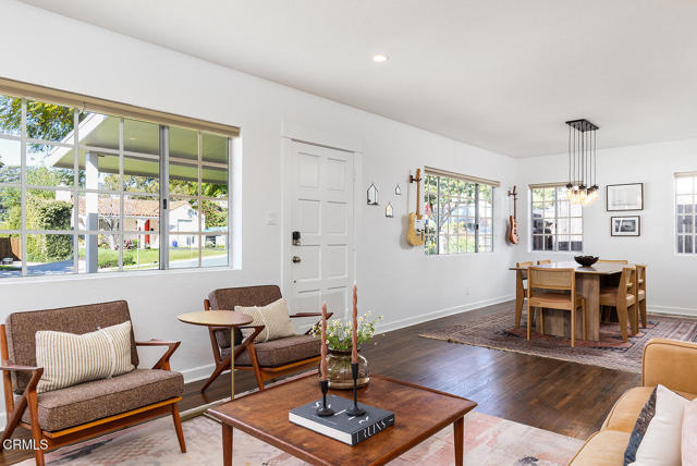 Detail Gallery Image 8 of 44 For 3600 Buena Vista Ave, Glendale,  CA 91208 - 3 Beds | 2/1 Baths