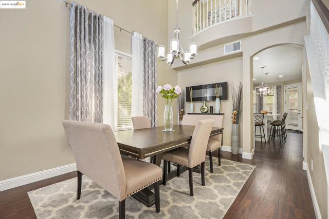 2532 Crystal Way, Antioch CA: https://media.crmls.org/mediaz/0119f6cf-4858-4bec-ad7d-57f3faa48bca.jpg