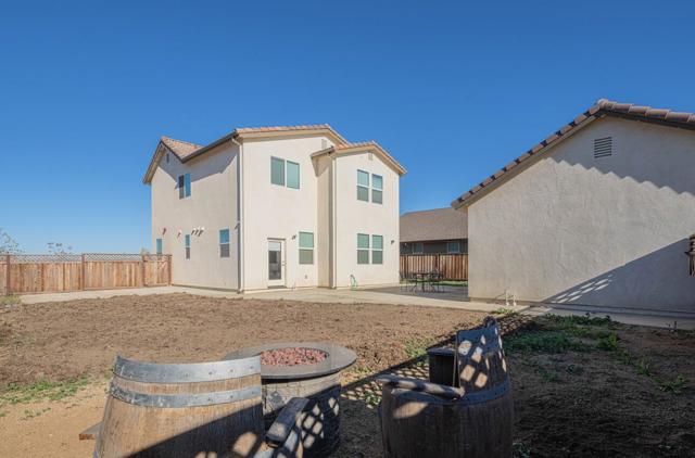 670 Bikle Drive, King City CA: https://media.crmls.org/mediaz/011a3d19-e2cb-4d3f-ad59-ed8fc75cbe46.jpg