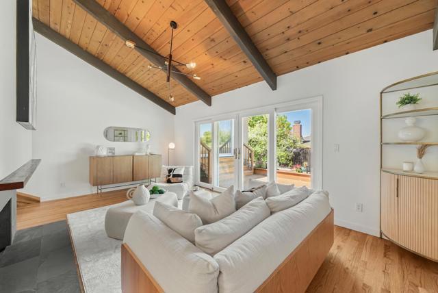 1405 Cedar Place, Los Altos CA: https://media.crmls.org/mediaz/011bb7e8-ddaa-42a4-a363-32f679b829cf.jpg