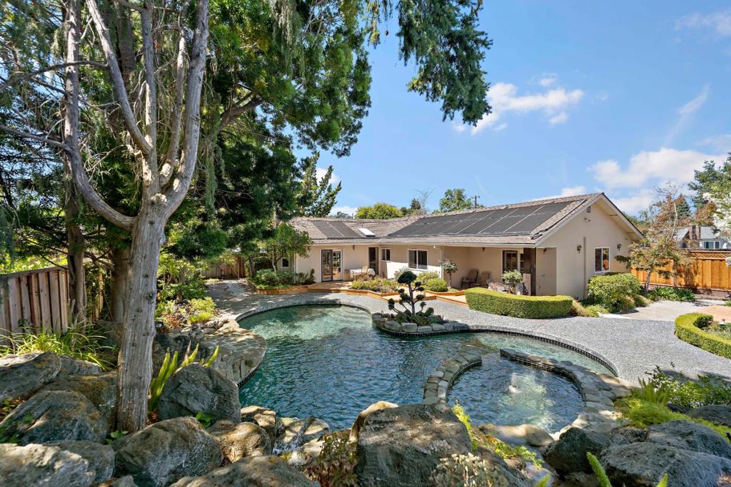 861 Riverside Drive