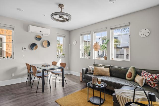 810 Santa Barbara Place, San Diego CA: https://media.crmls.org/mediaz/011c3f4c-87fe-4074-8333-db079e470fe4.jpg