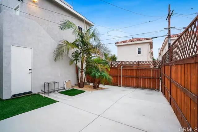 Detail Gallery Image 18 of 25 For 1145 Emerald St Rear (Alley),  –,  CA 92109 - 2 Beds | 2 Baths