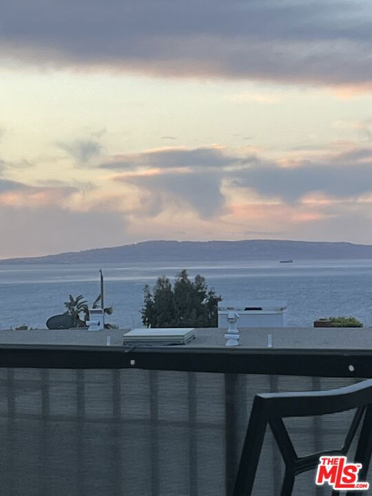 Drew Fenton | 18441 Kingsport Drive Malibu CA | MLS: 7461689 Drew Fenton | 18441 Kingsport Drive Malibu CA | MLS: 7461689